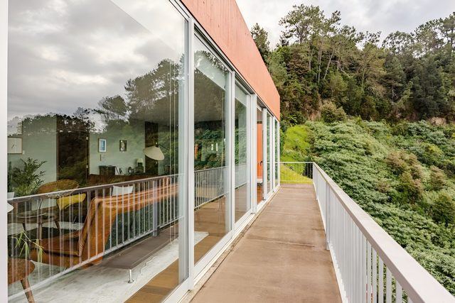 The balcony walkway