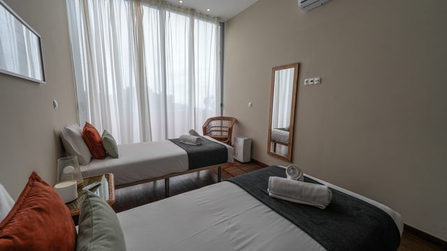 Twin room by the window